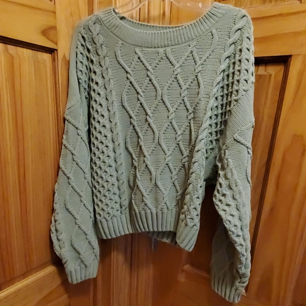 Green crop chunky sweater by My Michelle